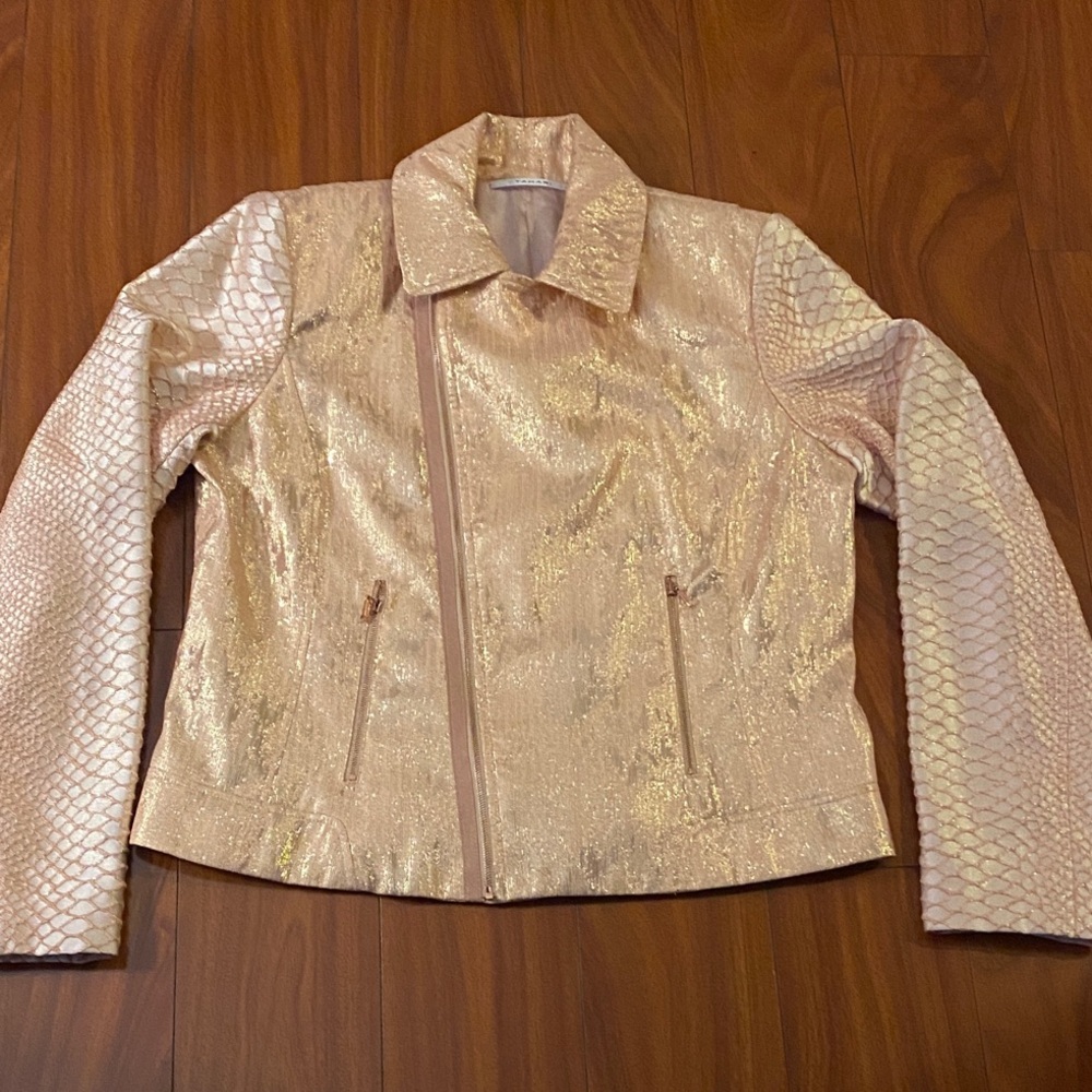✨ T Tahari Shimmering Glitter Blazer NWT